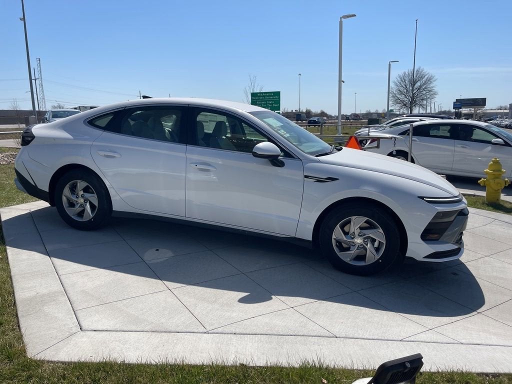 2026 Hyundai SONATA SE