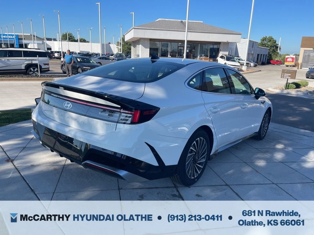 2025 Hyundai SONATA HYBRID SEL