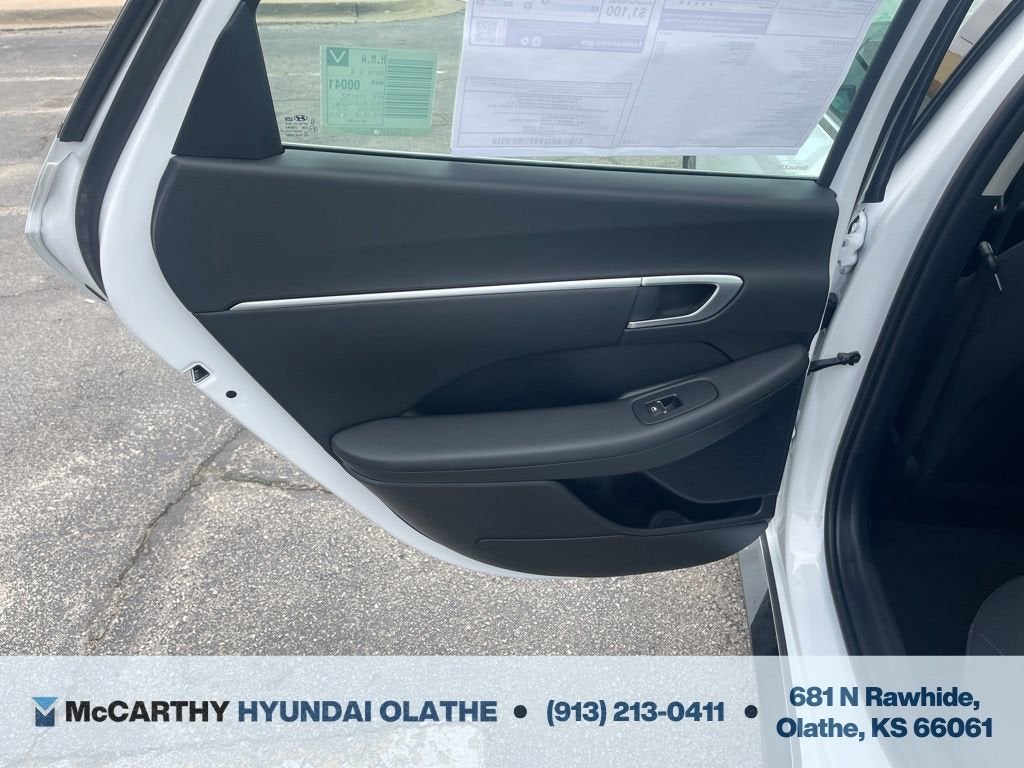 2025 Hyundai SONATA HYBRID SEL