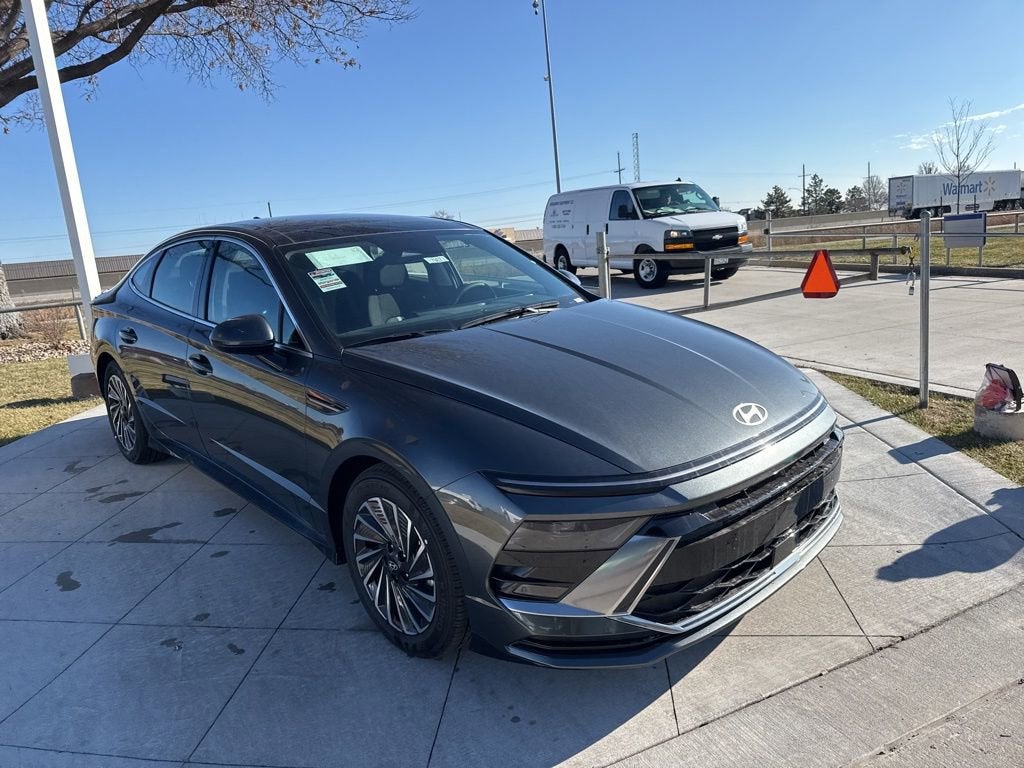 2026 Hyundai SONATA HYBRID SEL