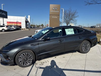 2026 Hyundai SONATA HYBRID SEL