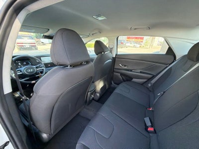 2026 Hyundai ELANTRA SE