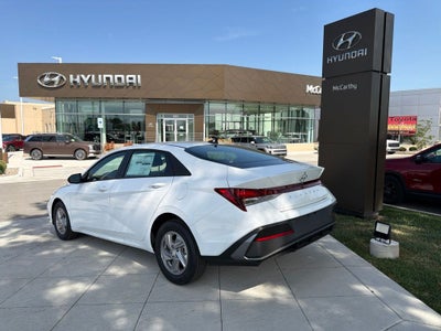 2026 Hyundai ELANTRA SE