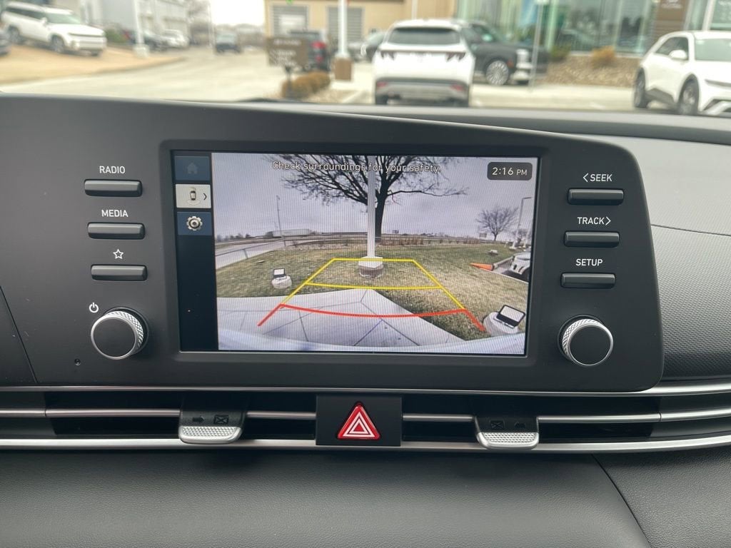 2026 Hyundai ELANTRA SE