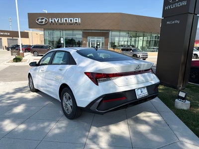 2026 Hyundai ELANTRA SE