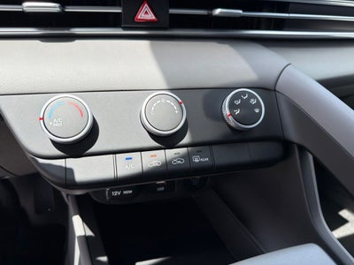 2026 Hyundai ELANTRA SE