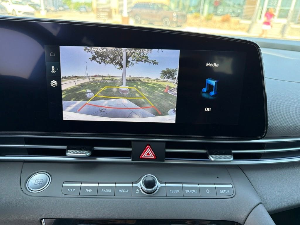 2025 Hyundai ELANTRA HYBRID SEL Sport