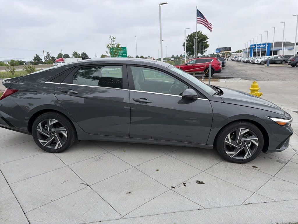 2026 Hyundai ELANTRA Limited