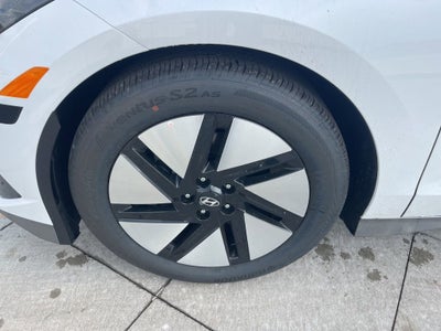 2025 Hyundai IONIQ 6 SE