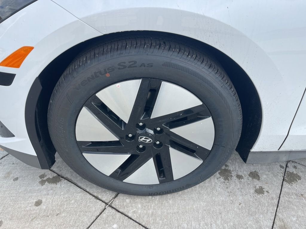 2025 Hyundai IONIQ 6 SE