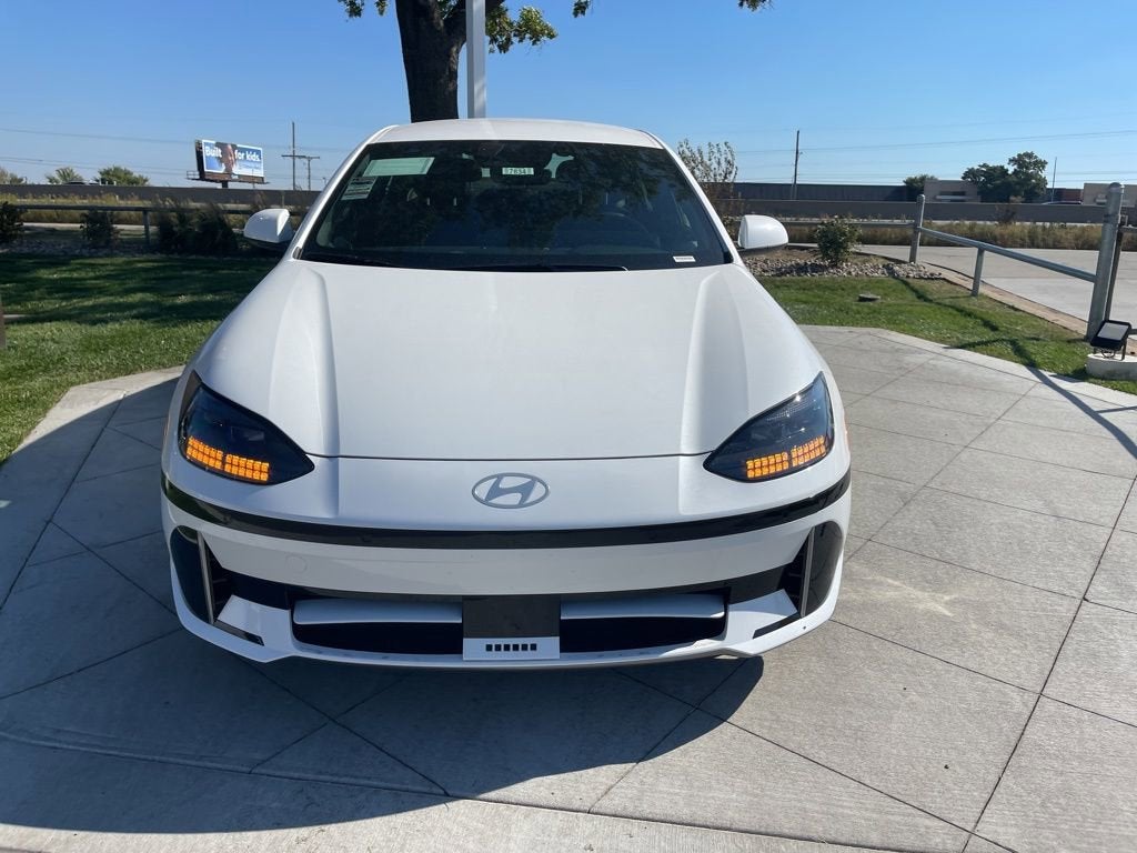2025 Hyundai IONIQ 6 SE