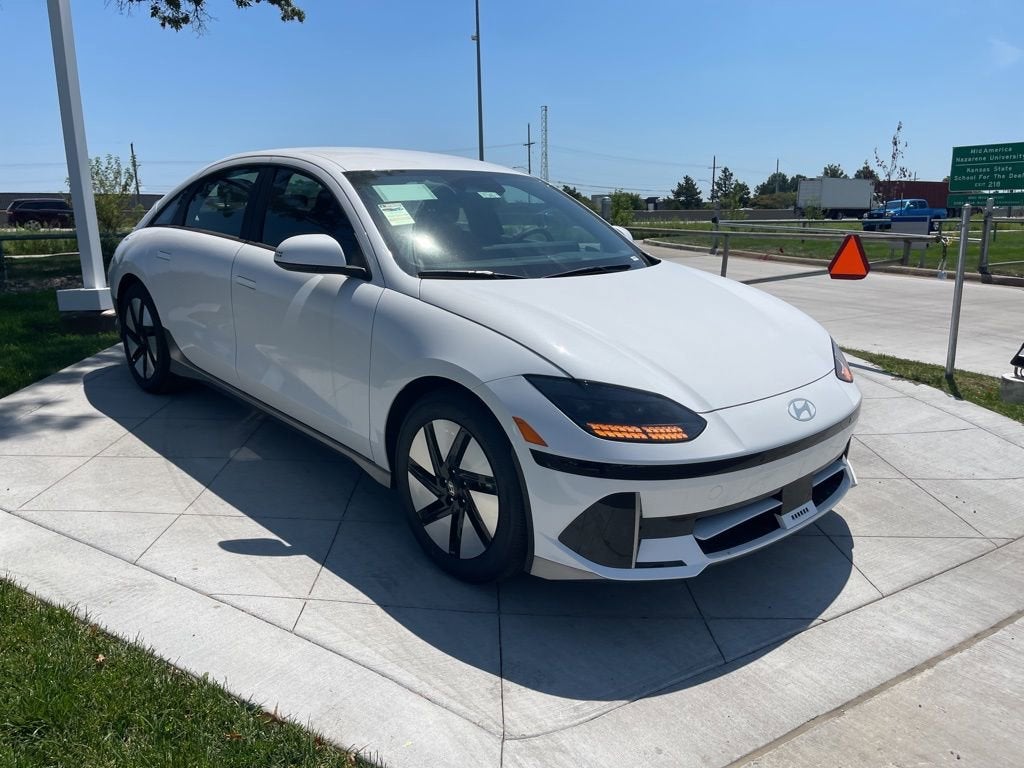 2025 Hyundai IONIQ 6 SE
