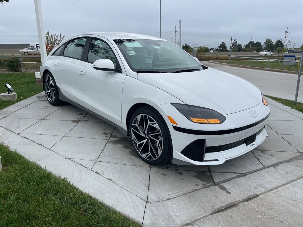 2025 Hyundai IONIQ 6 SEL
