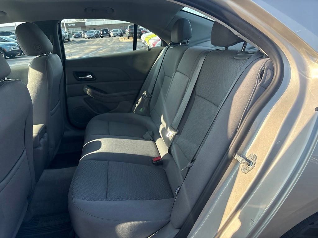 2013 Chevrolet Malibu LS 1LS