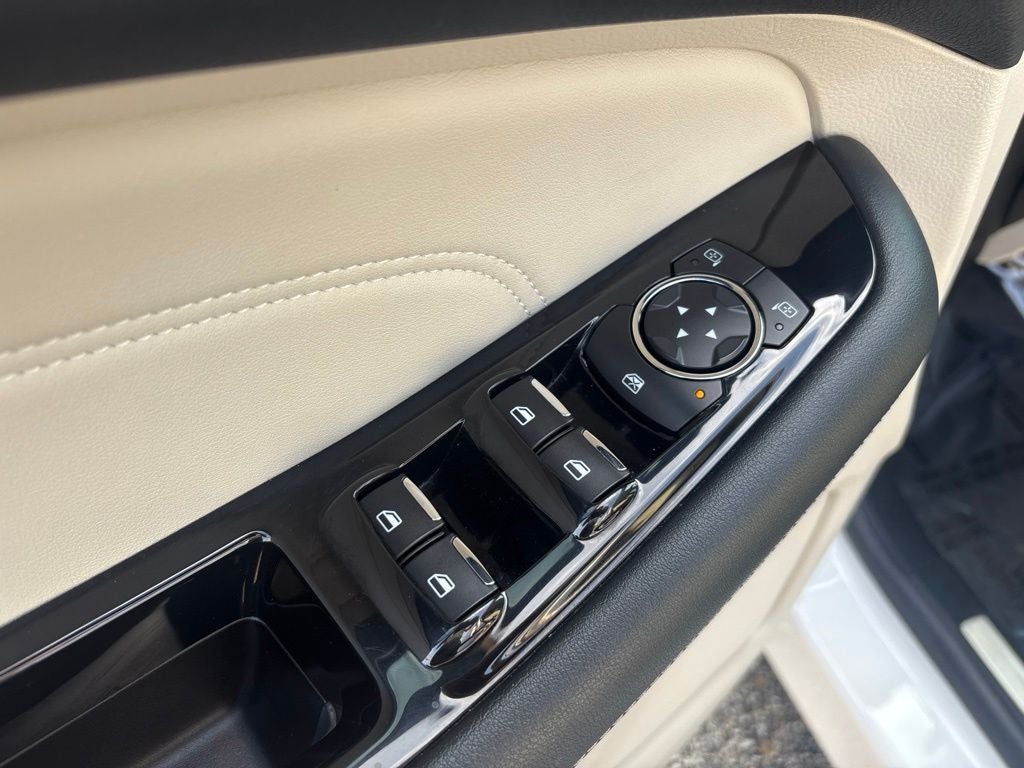 2020 Ford Edge Titanium