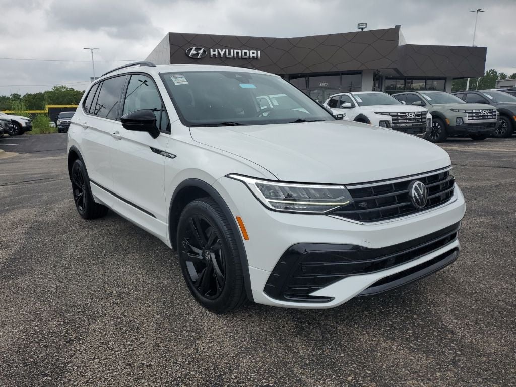 2023 Volkswagen Tiguan 2.0T SE R-Line Black
