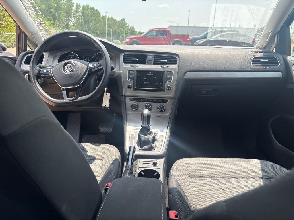 2016 Volkswagen Golf TSI S 4-Door