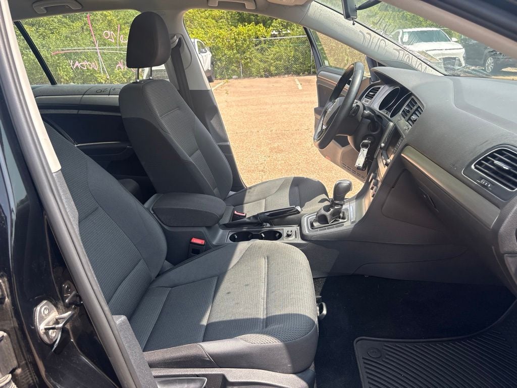2016 Volkswagen Golf TSI S 4-Door