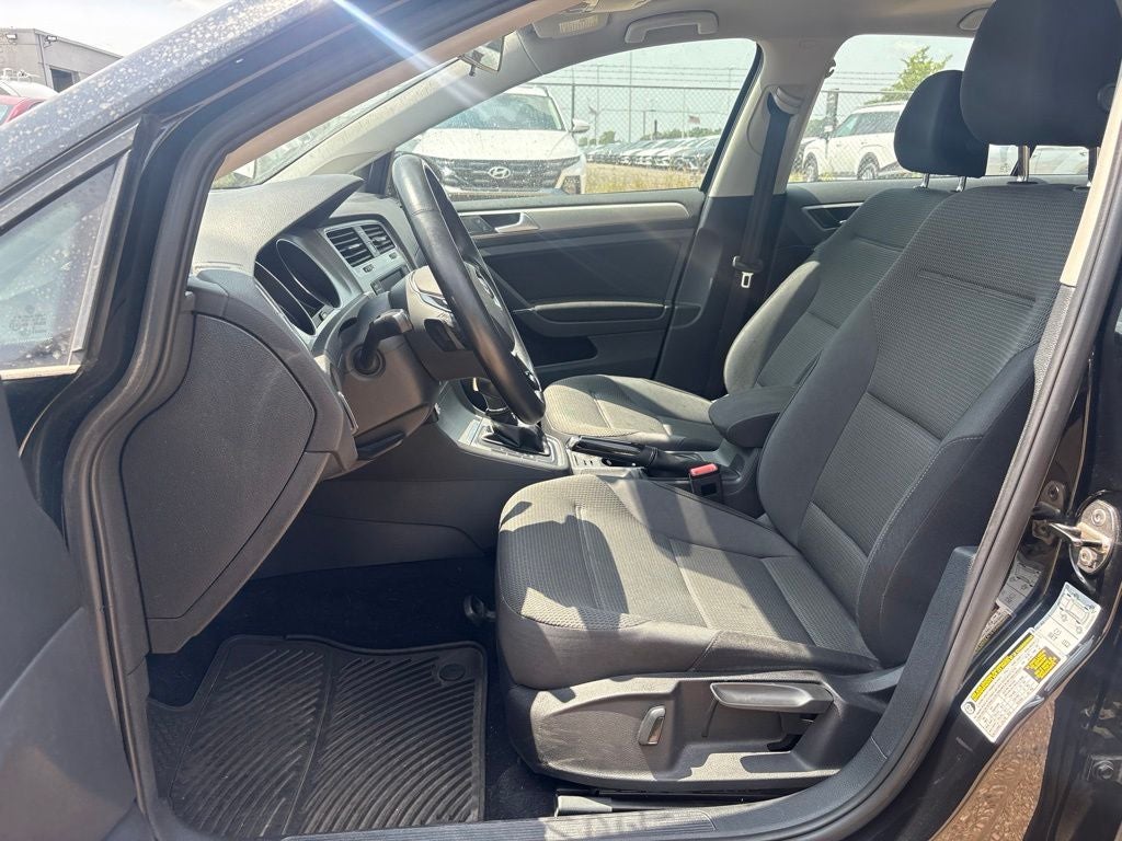 2016 Volkswagen Golf TSI S 4-Door