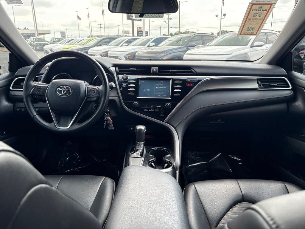 2018 Toyota Camry SE