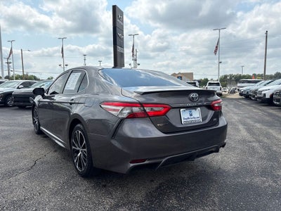 2018 Toyota Camry SE