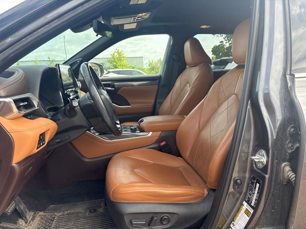 2021 Toyota Highlander Platinum