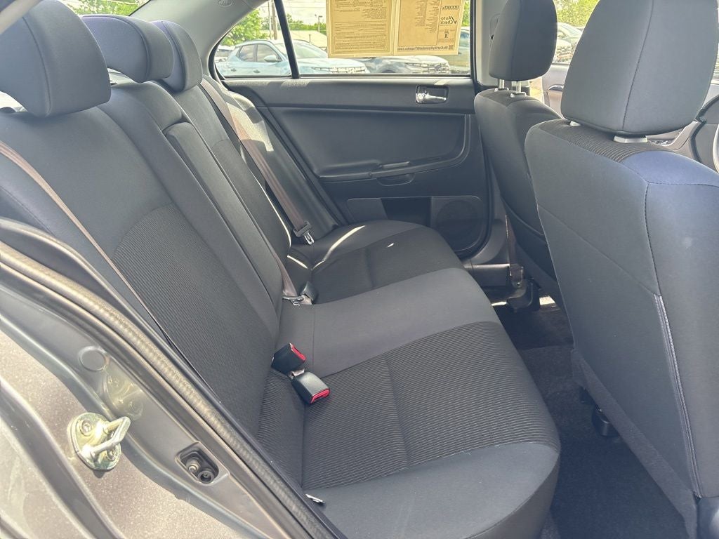 2016 Mitsubishi Lancer ES