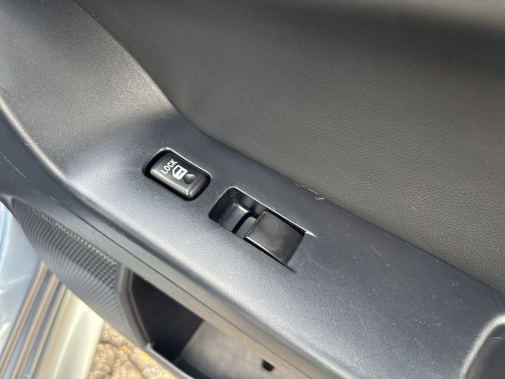 2016 Mitsubishi Lancer ES