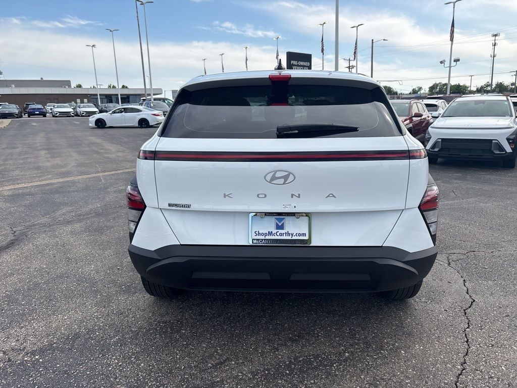 2026 Hyundai KONA SE FWD