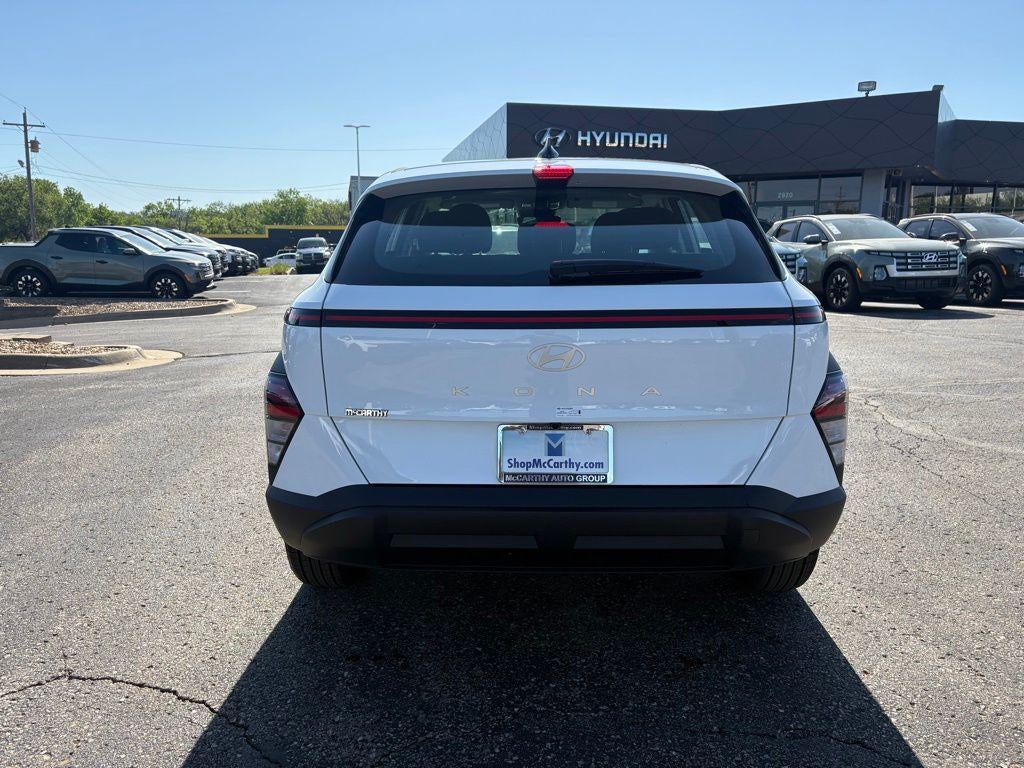 2026 Hyundai KONA SE FWD