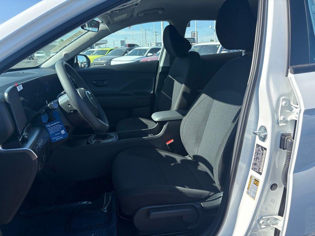 2026 Hyundai KONA SE FWD