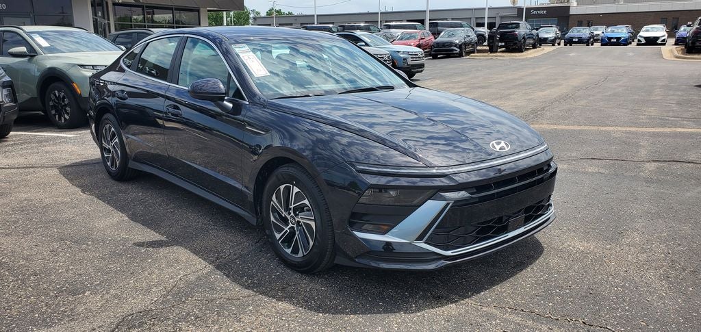2026 Hyundai SONATA HYBRID Blue
