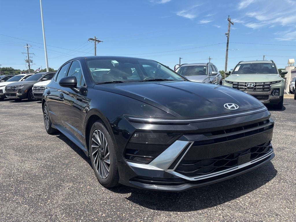 2025 Hyundai SONATA HYBRID SEL