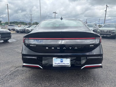 2025 Hyundai SONATA HYBRID SEL