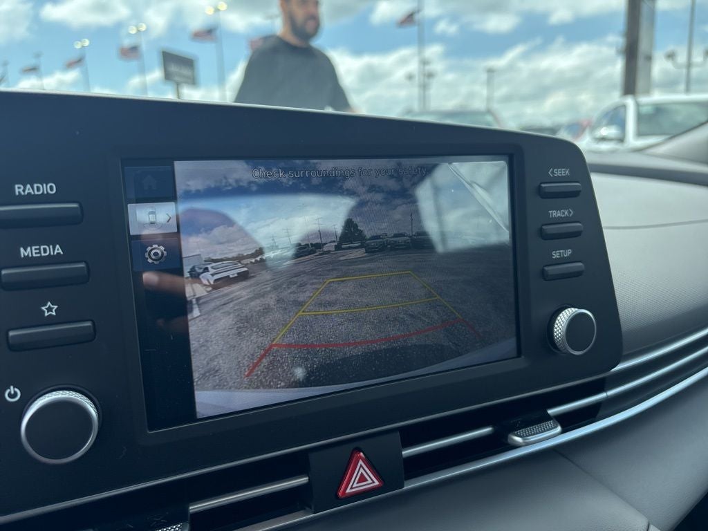 2026 Hyundai ELANTRA SE