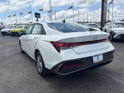 2026 Hyundai ELANTRA SE