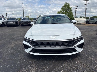 2026 Hyundai ELANTRA SE