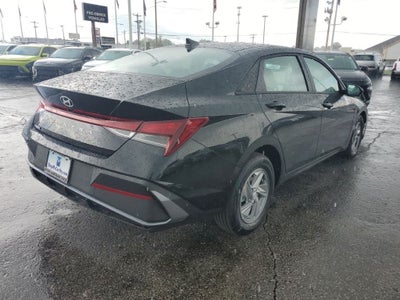 2026 Hyundai ELANTRA SE