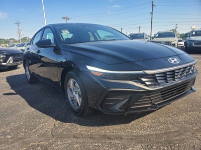 2026 Hyundai ELANTRA SE