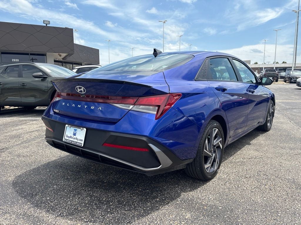 2025 Hyundai ELANTRA SEL Sport
