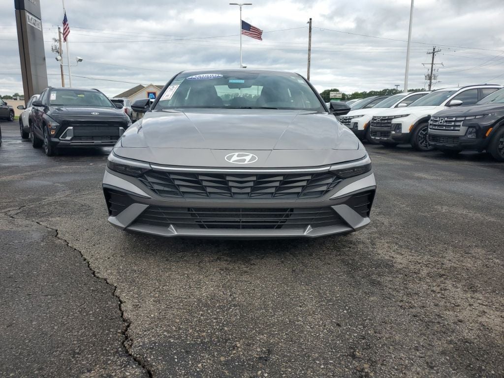 2025 Hyundai ELANTRA SEL Sport