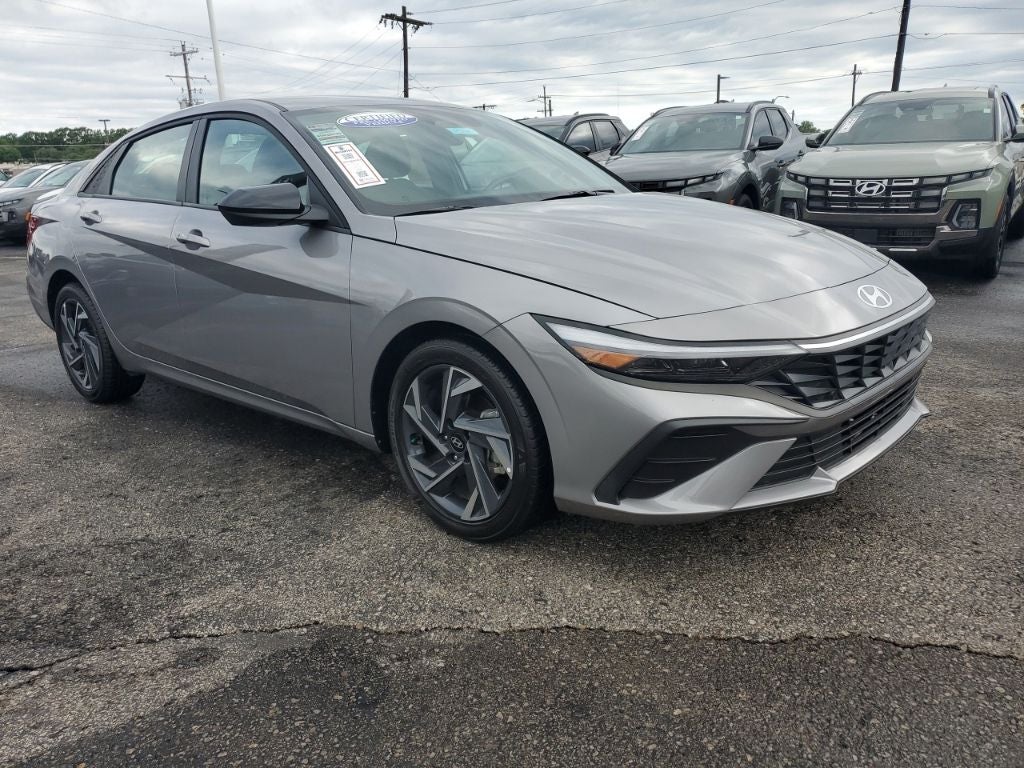 2025 Hyundai ELANTRA SEL Sport