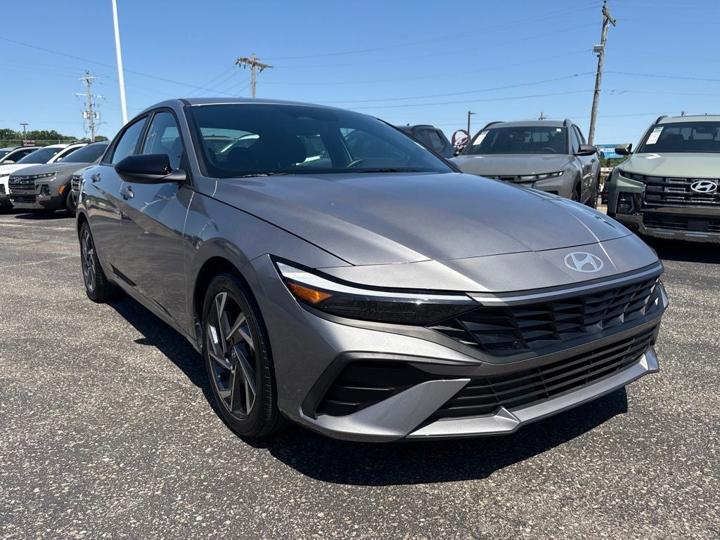 2025 Hyundai ELANTRA SEL Sport