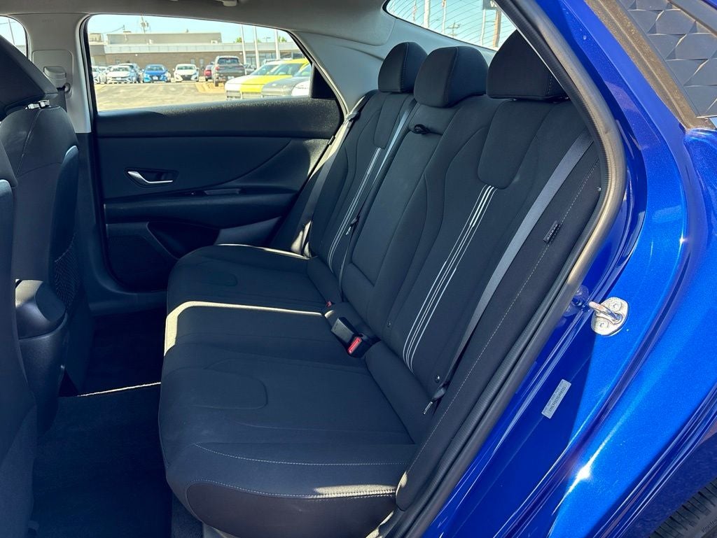 2025 Hyundai ELANTRA SEL Convenience