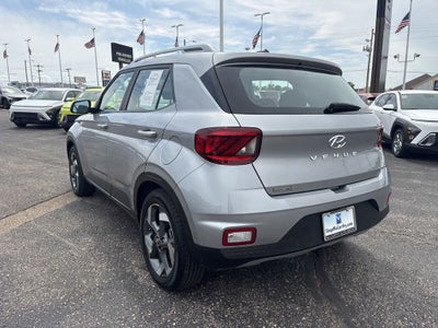 2024 Hyundai VENUE SEL