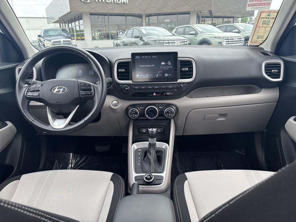 2025 Hyundai VENUE SEL