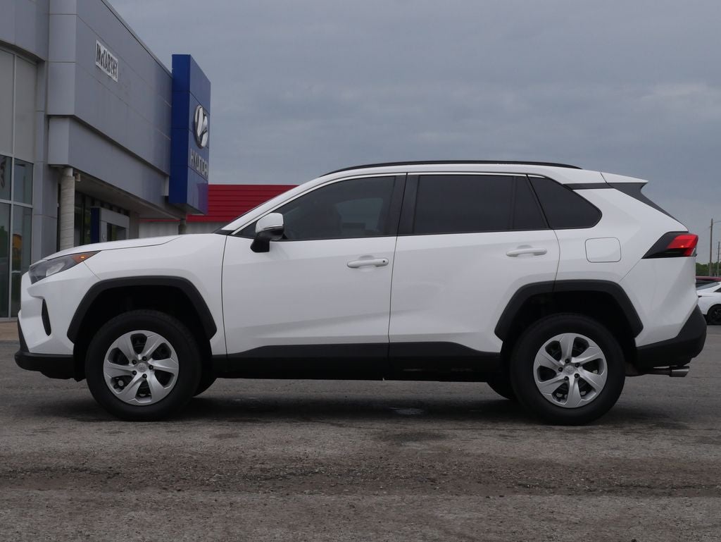 2019 Toyota RAV4 LE