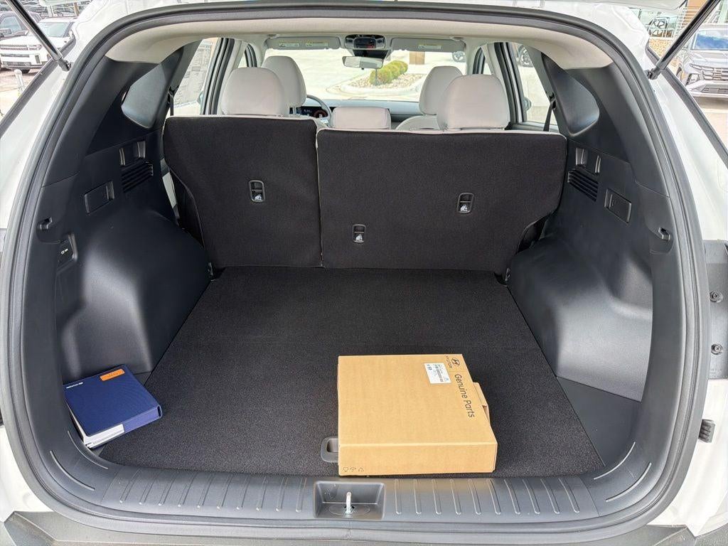 2026 Hyundai TUCSON SE FWD
