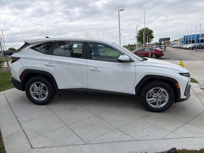 2026 Hyundai TUCSON SE FWD