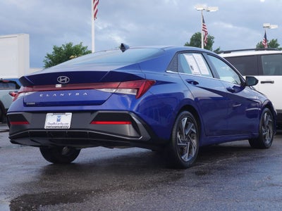 2025 Hyundai ELANTRA SEL Convenience